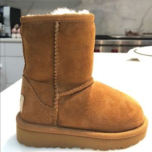 Uggs Classic II Boot - Toddler - Size 6 (NWOT)